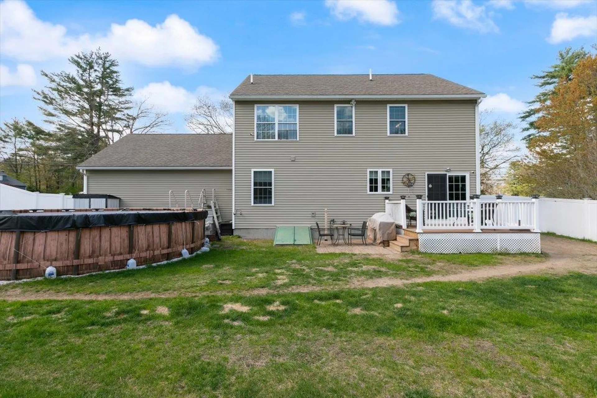 2 Birch Hill Drive Nashua NH 03063