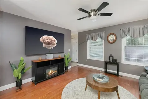 2 Birch Hill Drive Nashua NH 03063