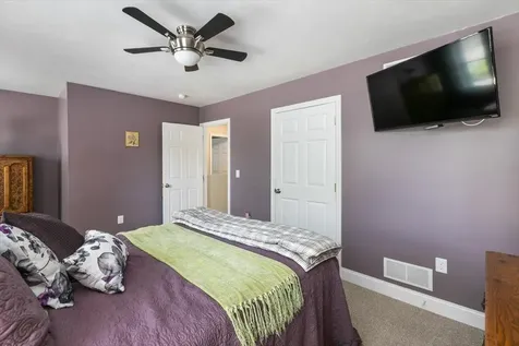 2 Birch Hill Drive Nashua NH 03063