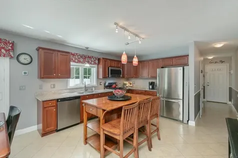 2 Birch Hill Drive Nashua NH 03063