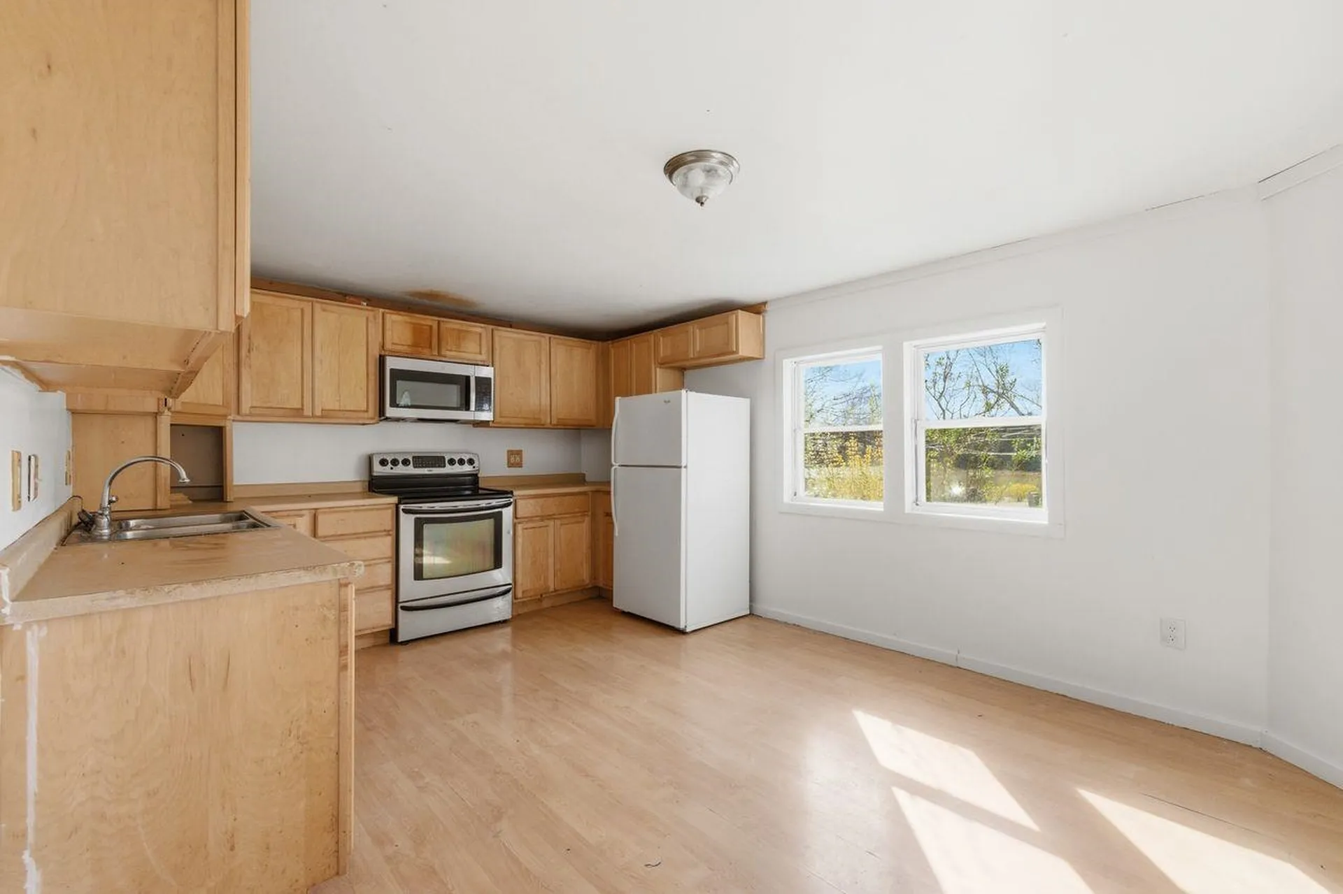 211 Emerald Drive Barrington NH 03825