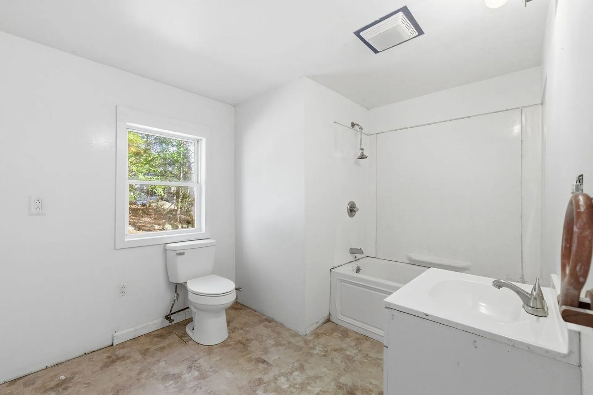 211 Emerald Drive Barrington NH 03825