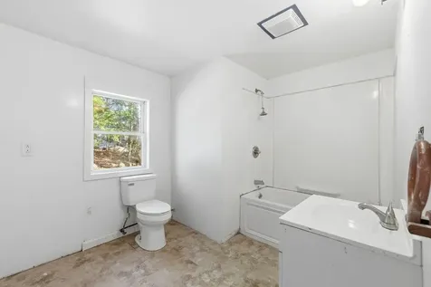 211 Emerald Drive Barrington NH 03825