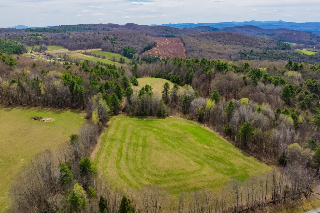 90 Kibling Hill Road Tunbridge VT 05077