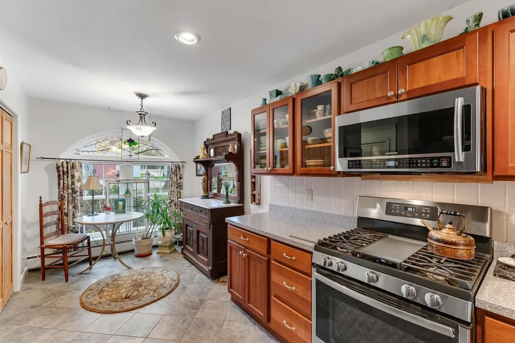 27 Northshore Drive Burlington VT 05401