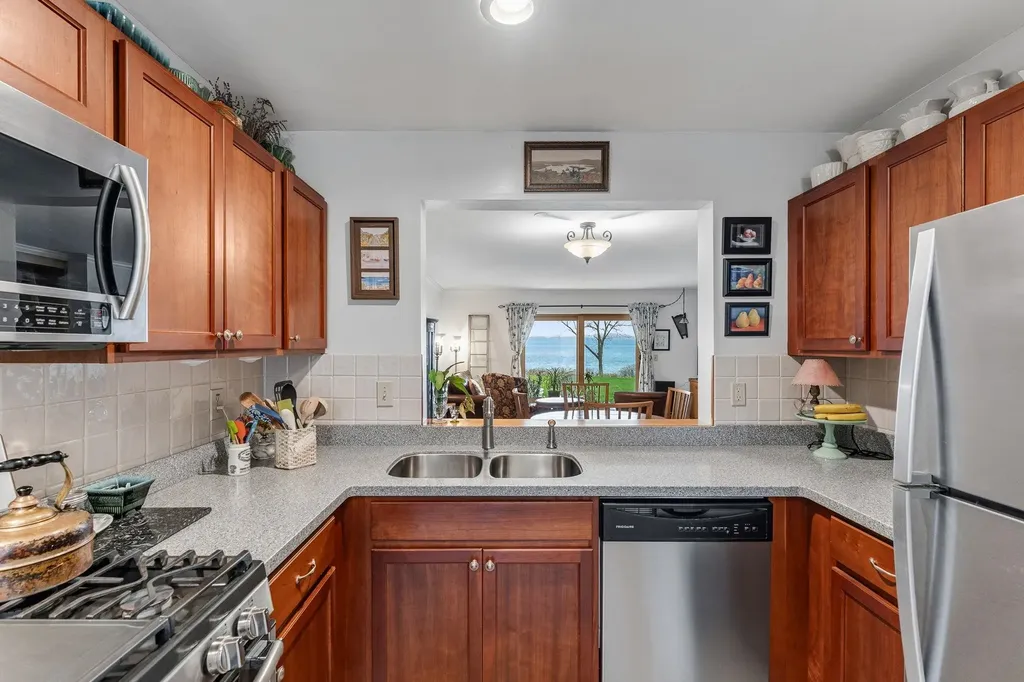 27 Northshore Drive Burlington VT 05401