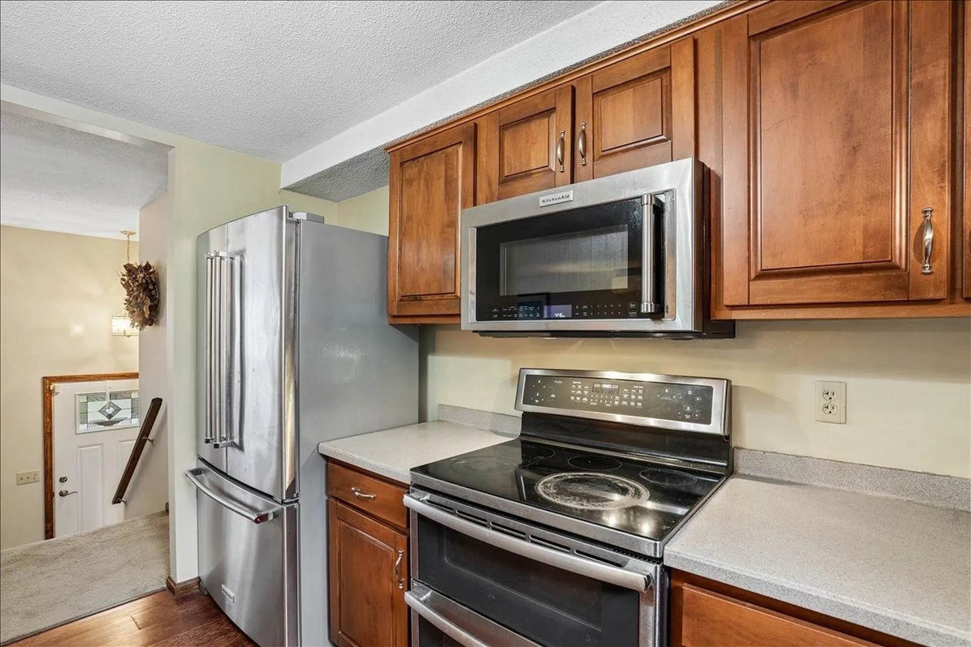 15 Lindstrom Lane Manchester NH 03104