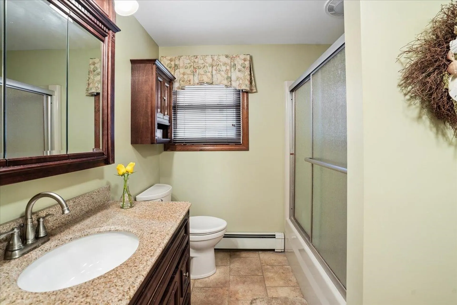 15 Lindstrom Lane Manchester NH 03104