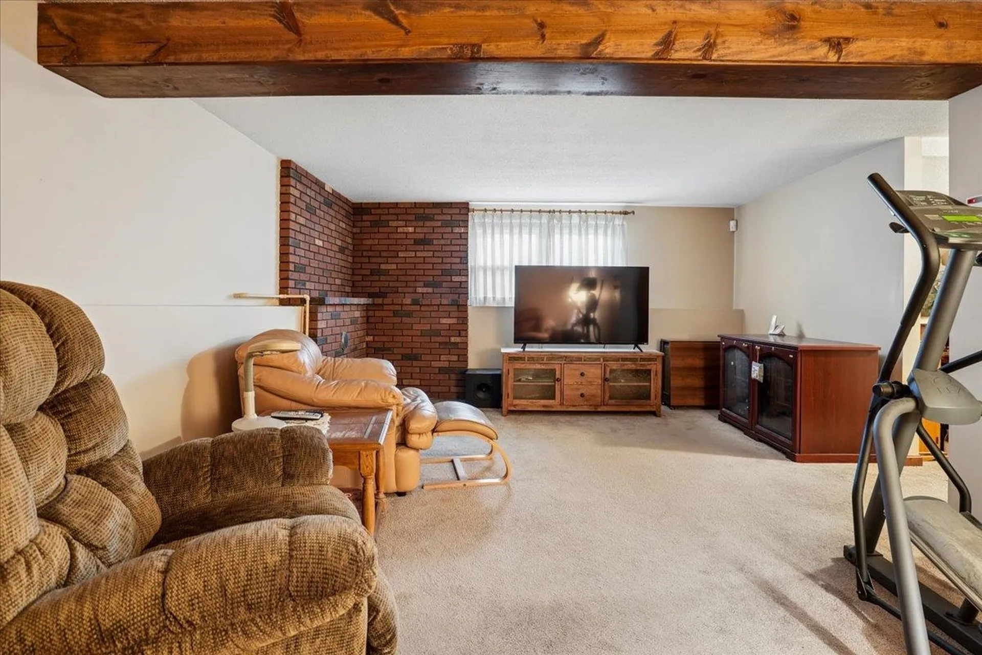 15 Lindstrom Lane Manchester NH 03104