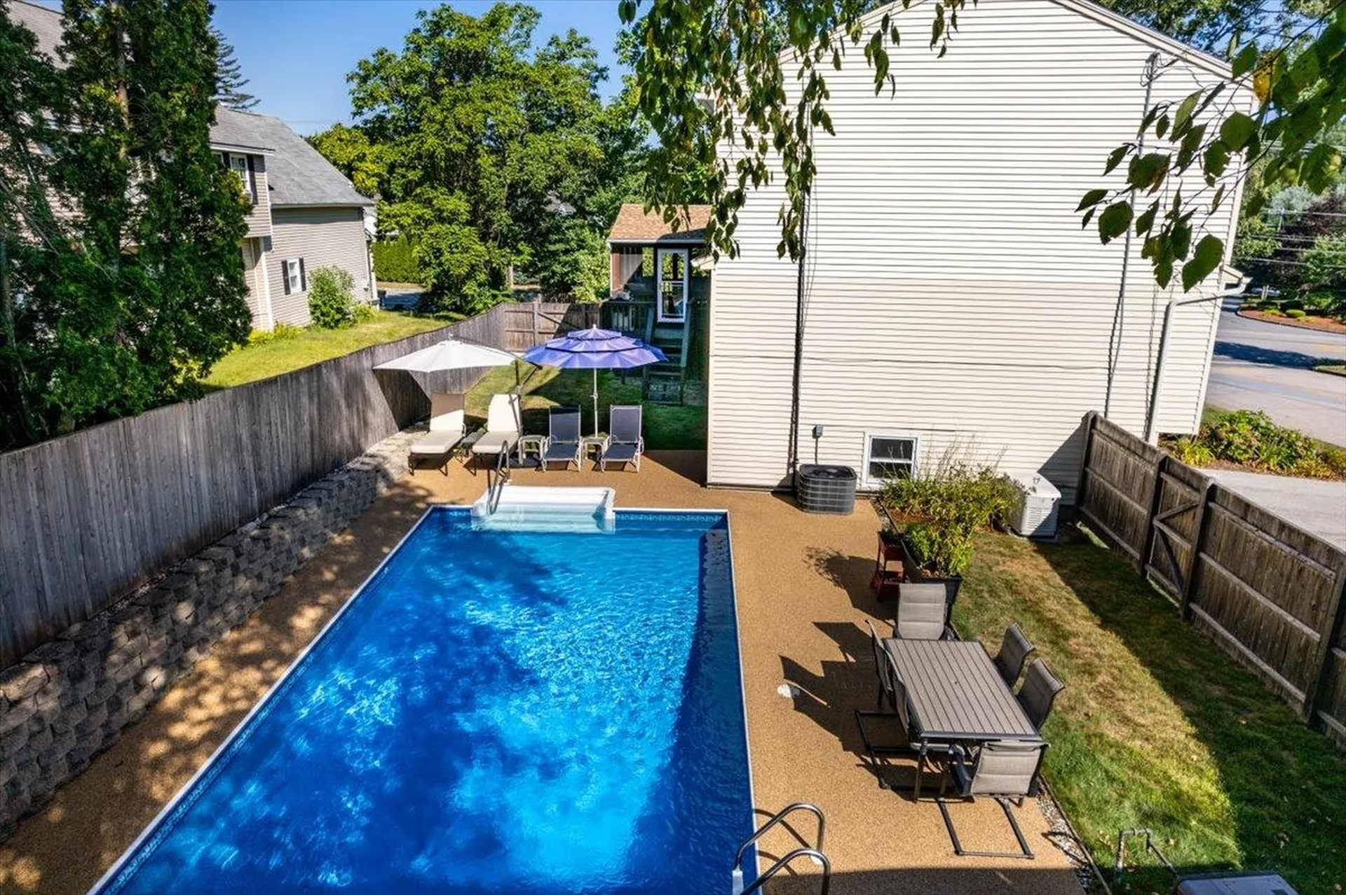 15 Lindstrom Lane Manchester NH 03104