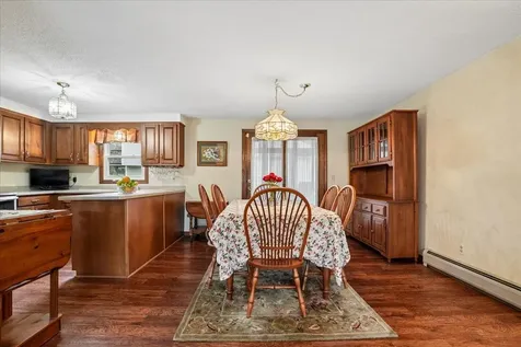 15 Lindstrom Lane Manchester NH 03104