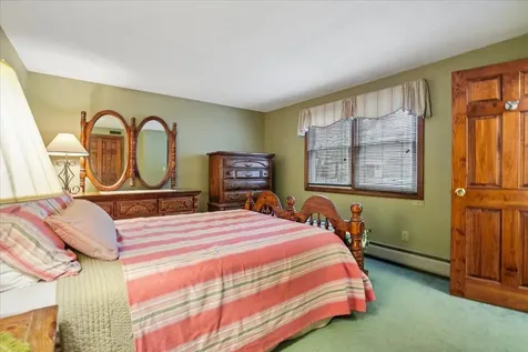 15 Lindstrom Lane Manchester NH 03104
