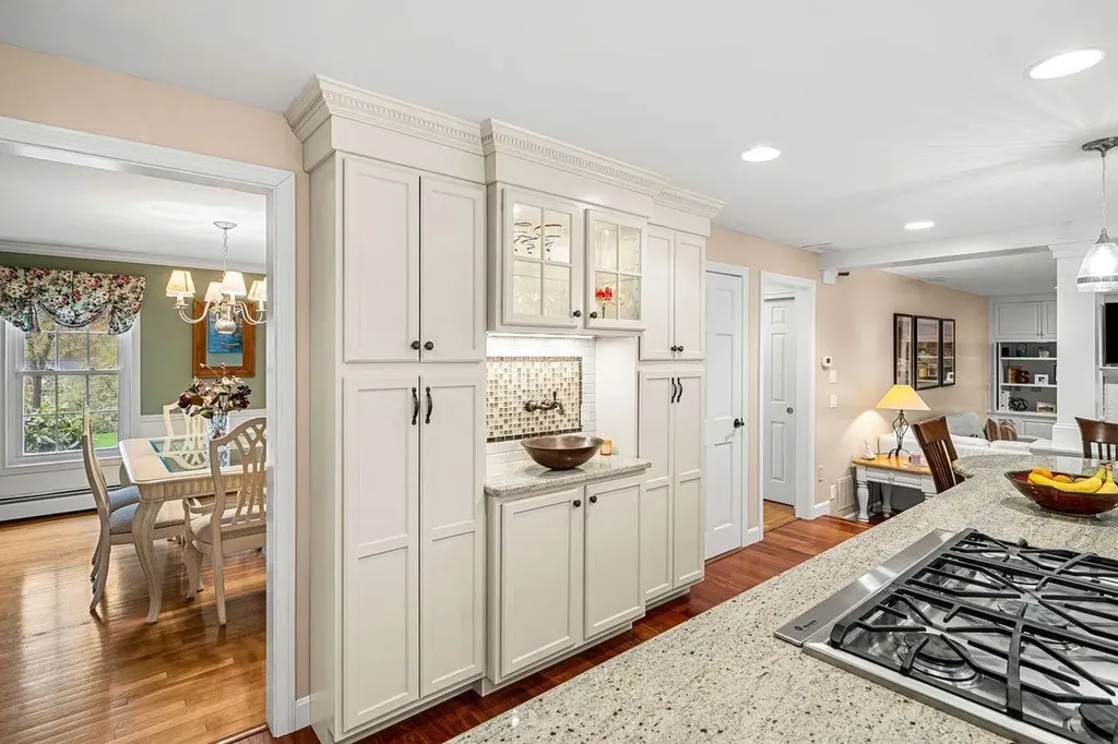 46 Veronica Drive Bedford NH 03110