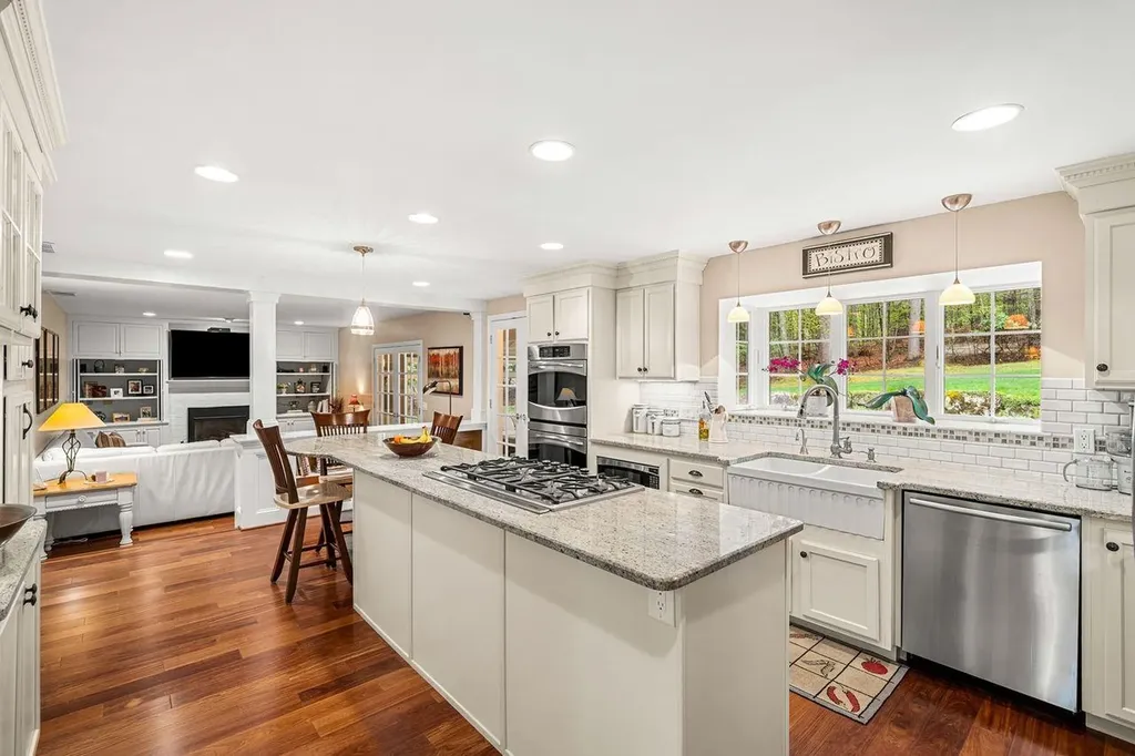 46 Veronica Drive Bedford NH 03110