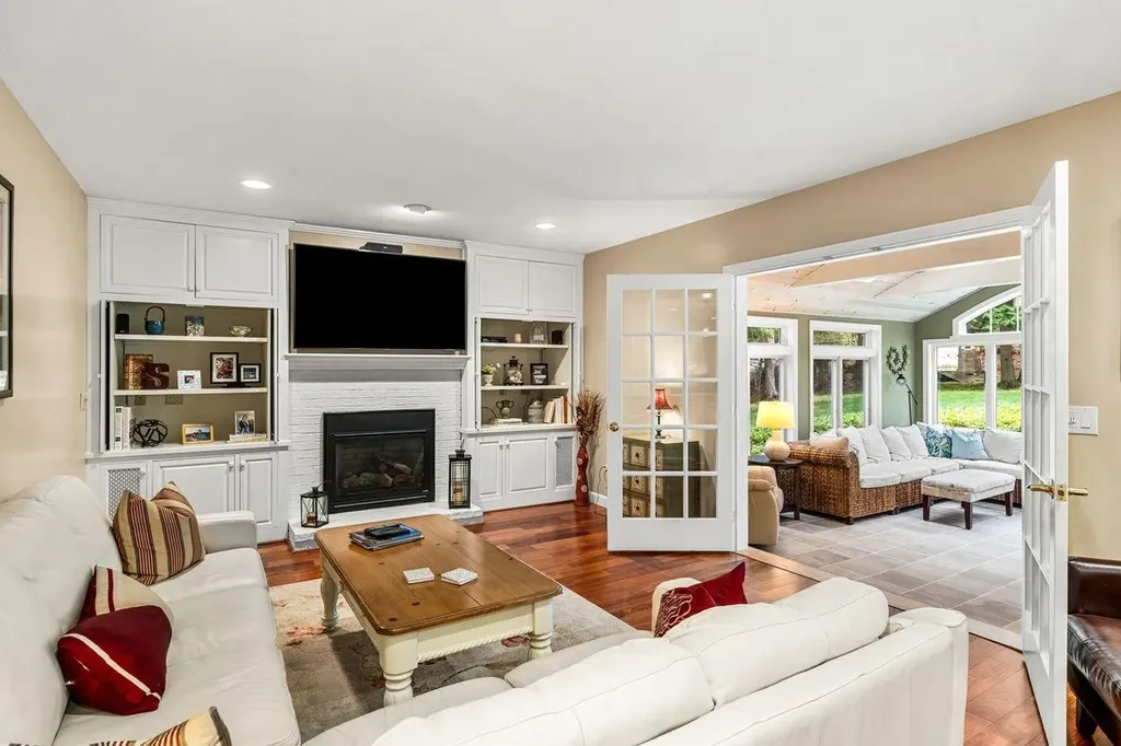 46 Veronica Drive Bedford NH 03110