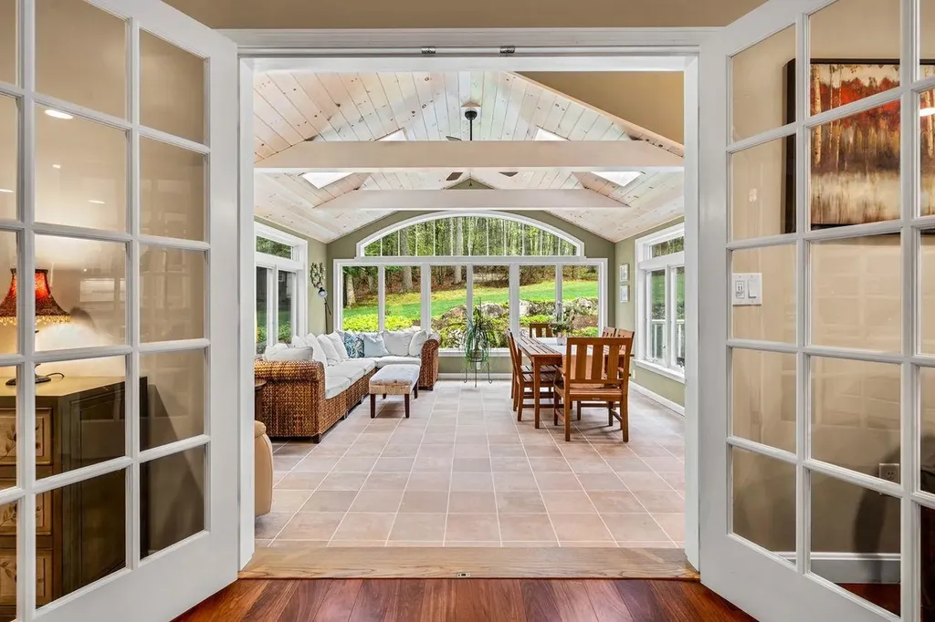 46 Veronica Drive Bedford NH 03110