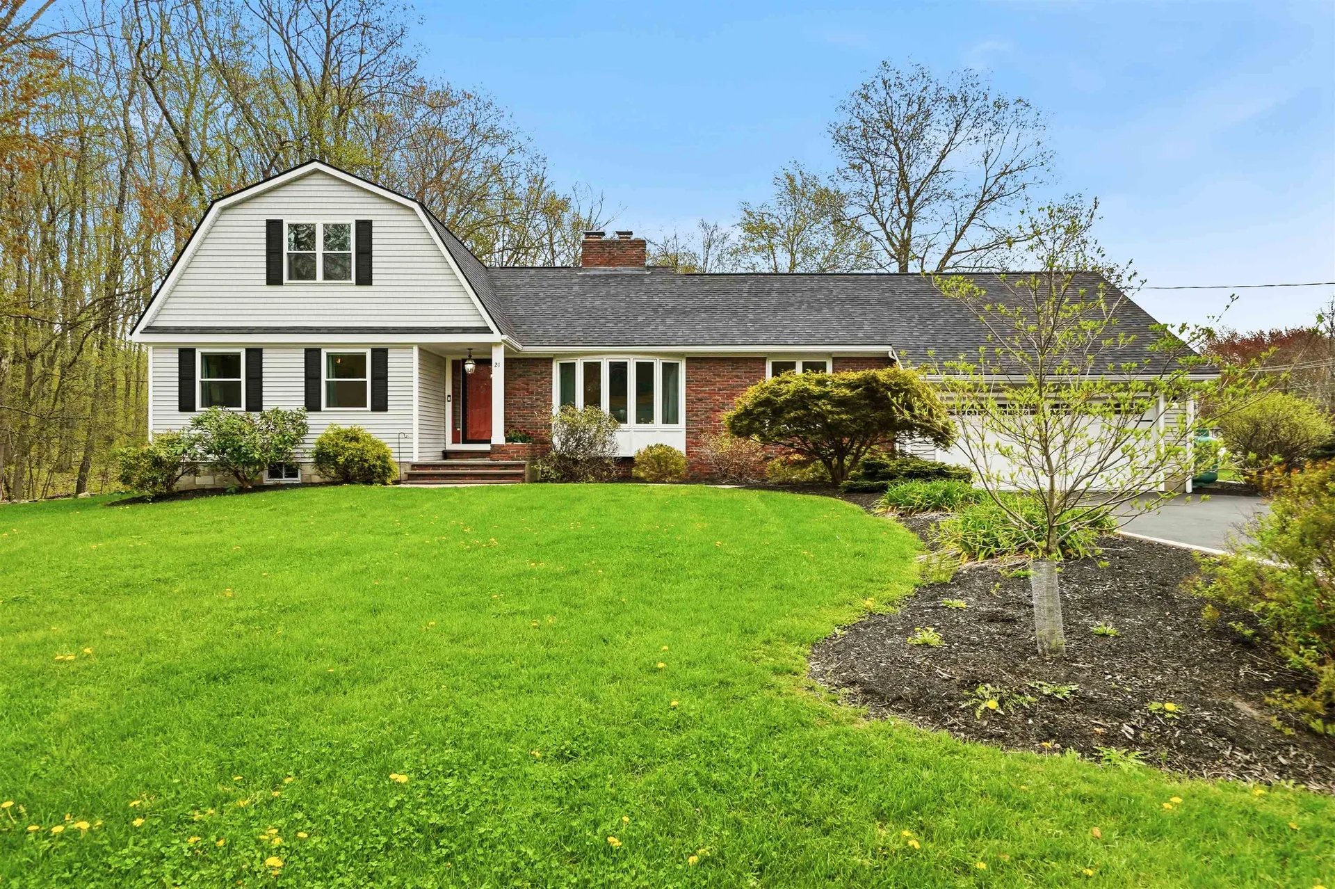 21 Christine Drive Atkinson NH 03811