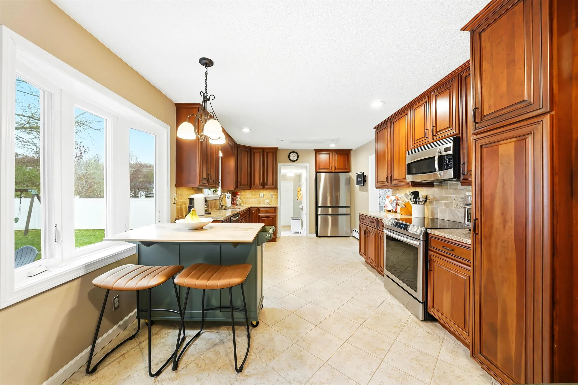 21 Christine Drive Atkinson NH 03811