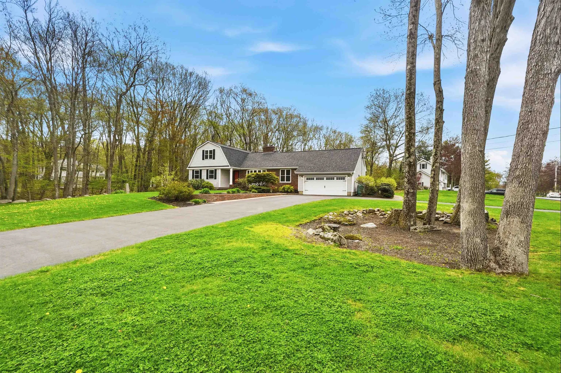 21 Christine Drive Atkinson NH 03811