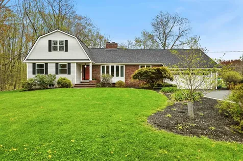 21 Christine Drive Atkinson NH 03811