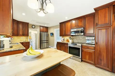 21 Christine Drive Atkinson NH 03811