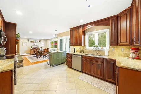 21 Christine Drive Atkinson NH 03811