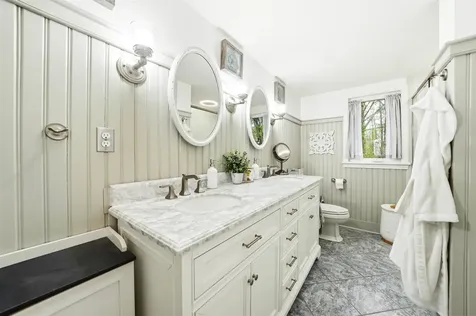 21 Christine Drive Atkinson NH 03811