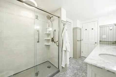 21 Christine Drive Atkinson NH 03811