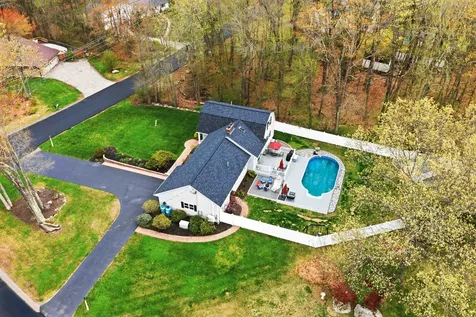 21 Christine Drive Atkinson NH 03811