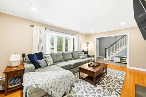 21 Christine Drive Atkinson NH 03811