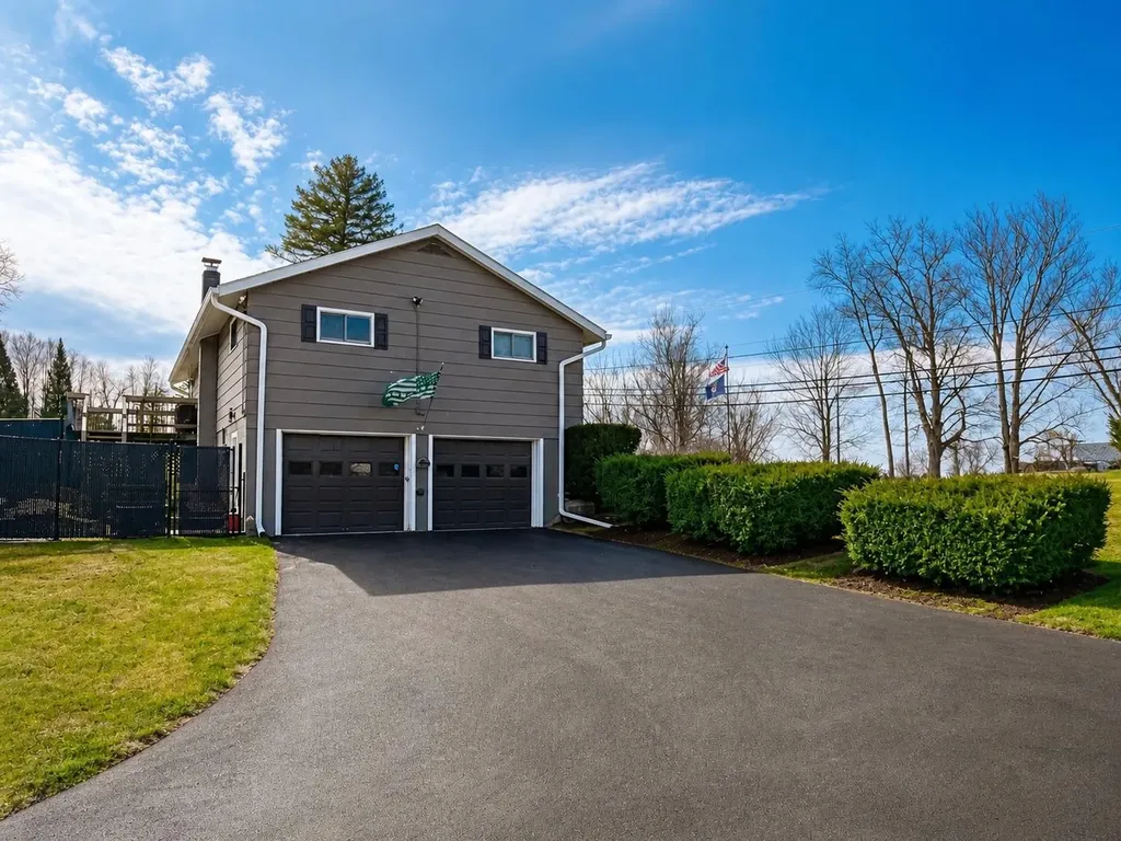 1803 Harwood Hill Road Bennington VT 05201