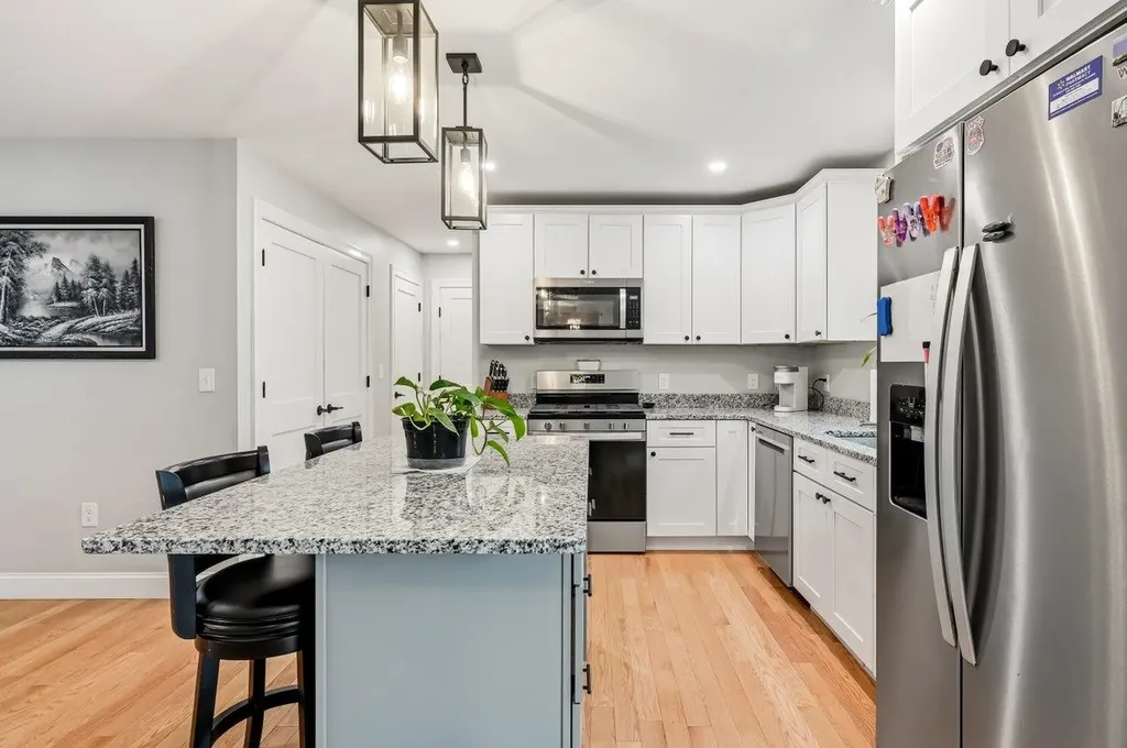 10 Coleman Street Rochester NH 03867