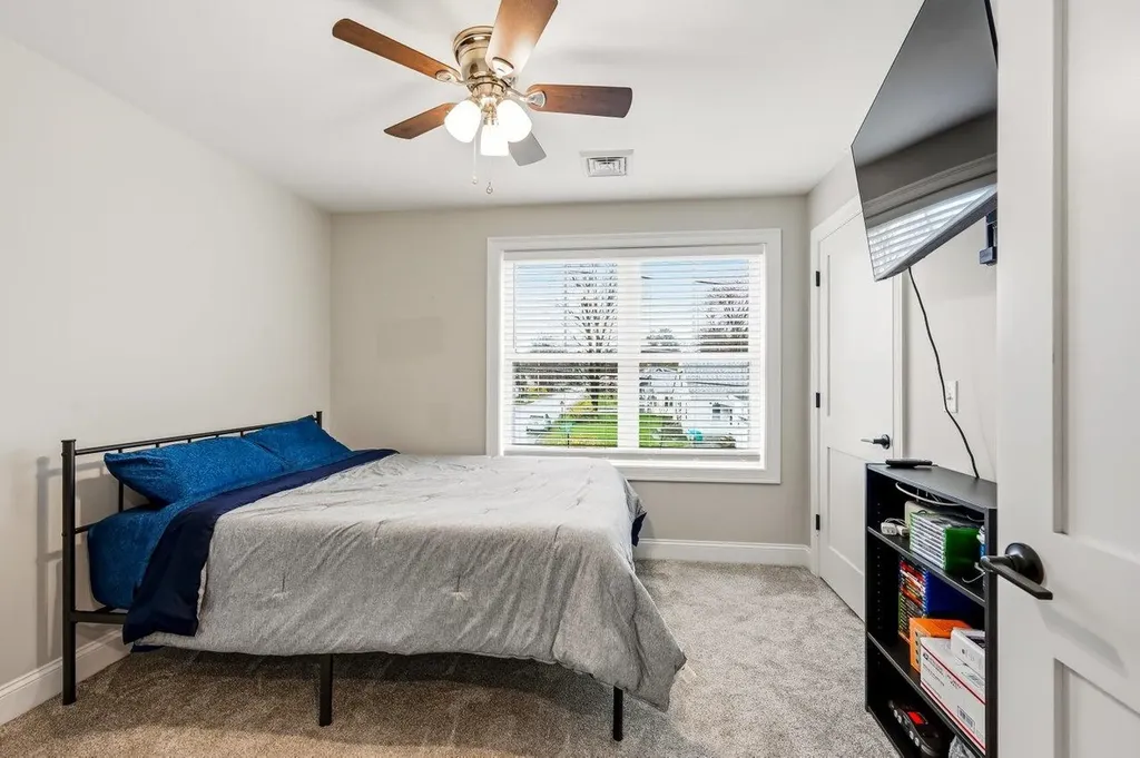 10 Coleman Street Rochester NH 03867
