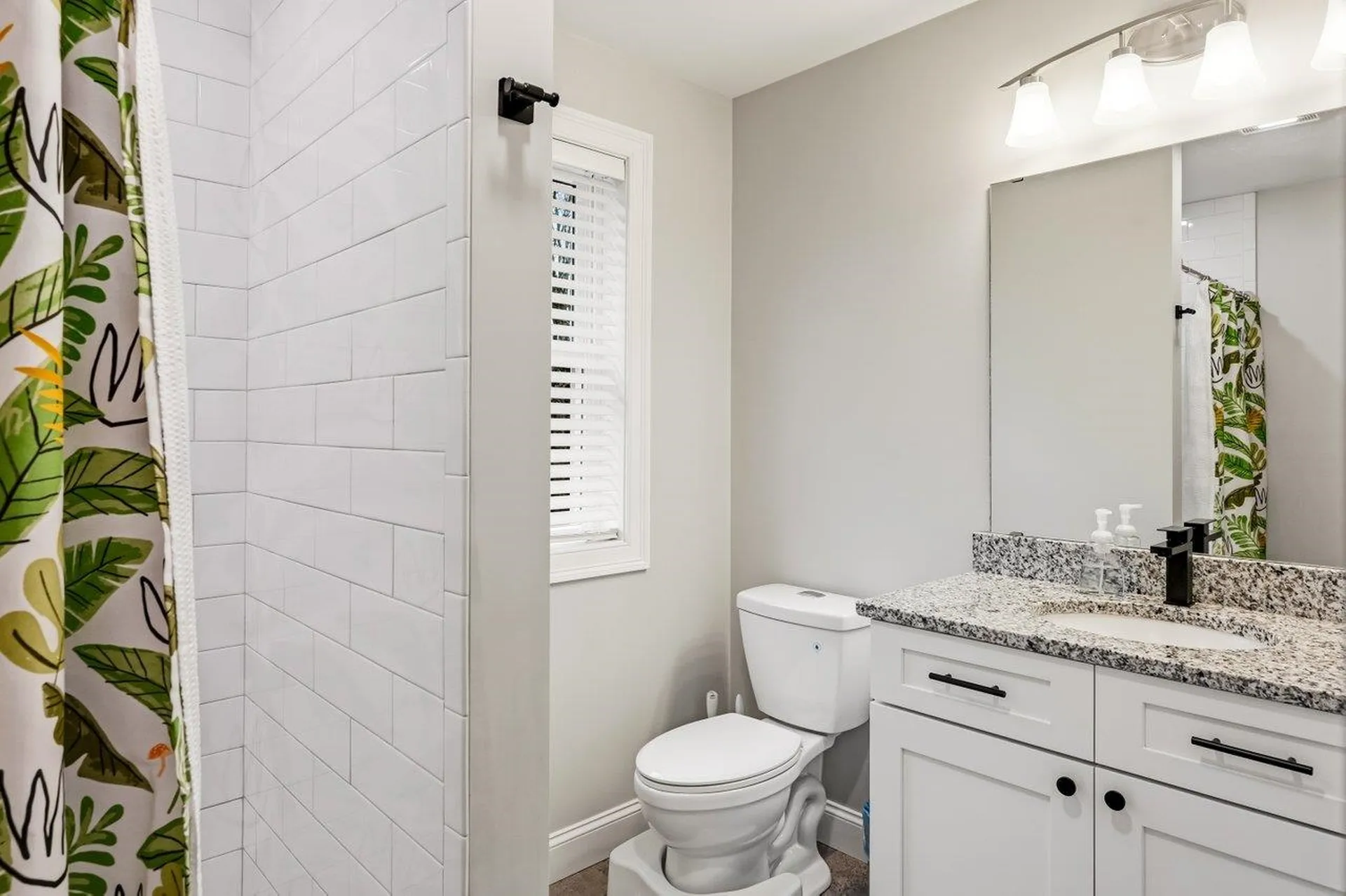 10 Coleman Street Rochester NH 03867