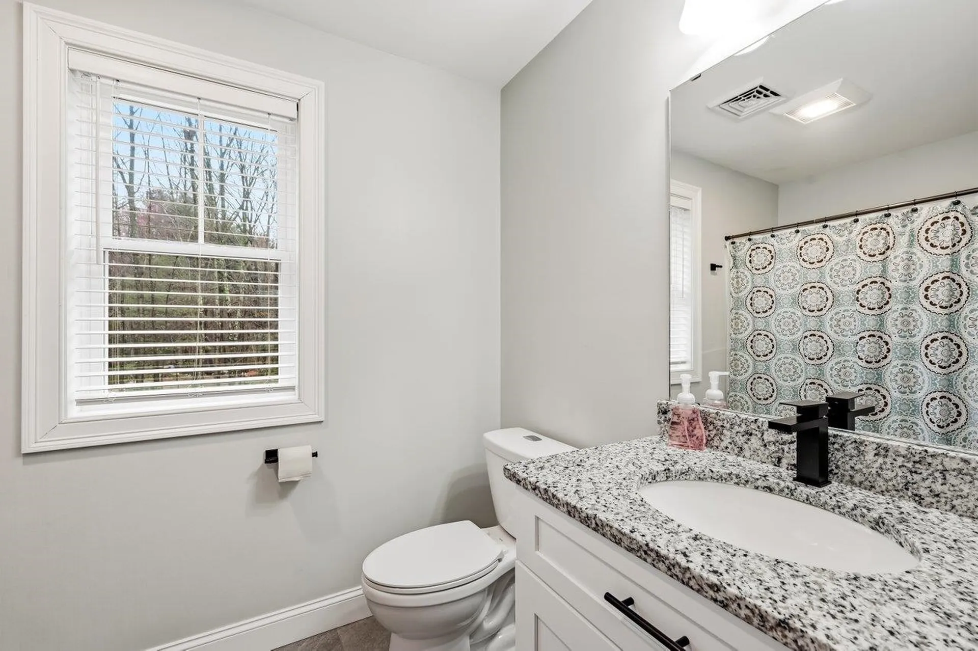 10 Coleman Street Rochester NH 03867