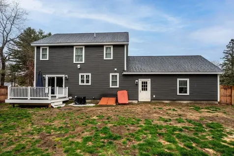 10 Coleman Street Rochester NH 03867