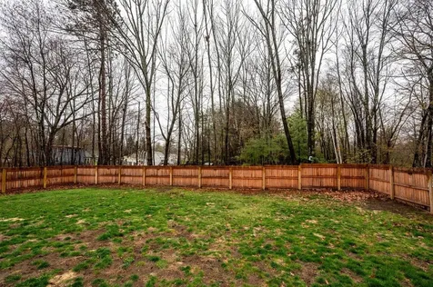 10 Coleman Street Rochester NH 03867