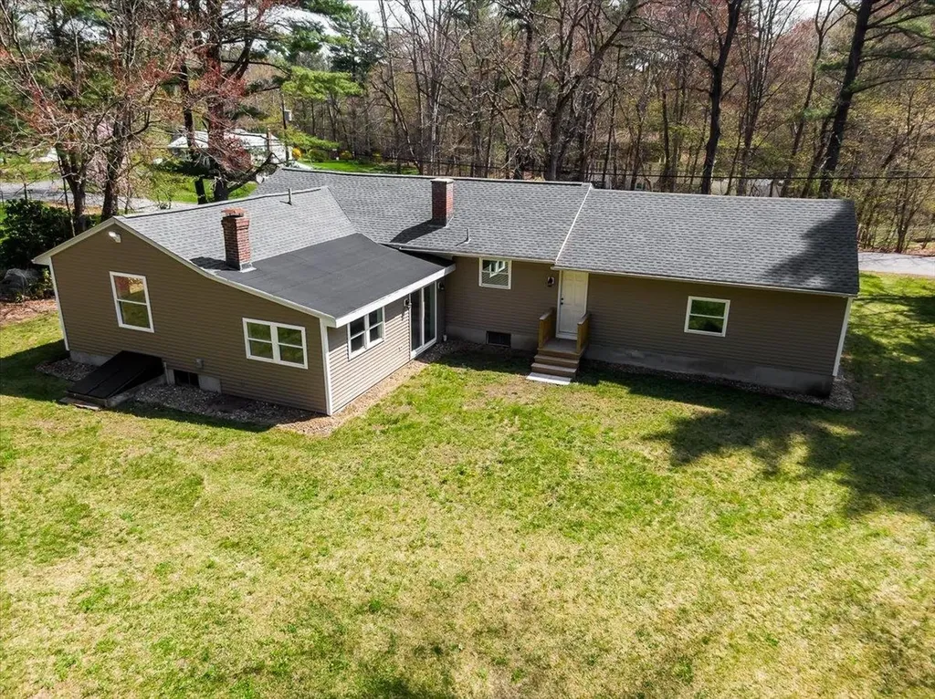 7 Ermer Road Derry NH 03038