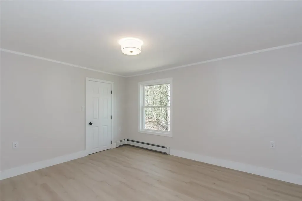 7 Ermer Road Derry NH 03038