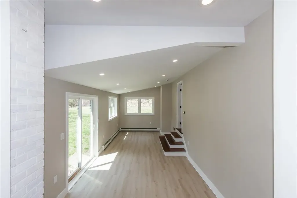 7 Ermer Road Derry NH 03038