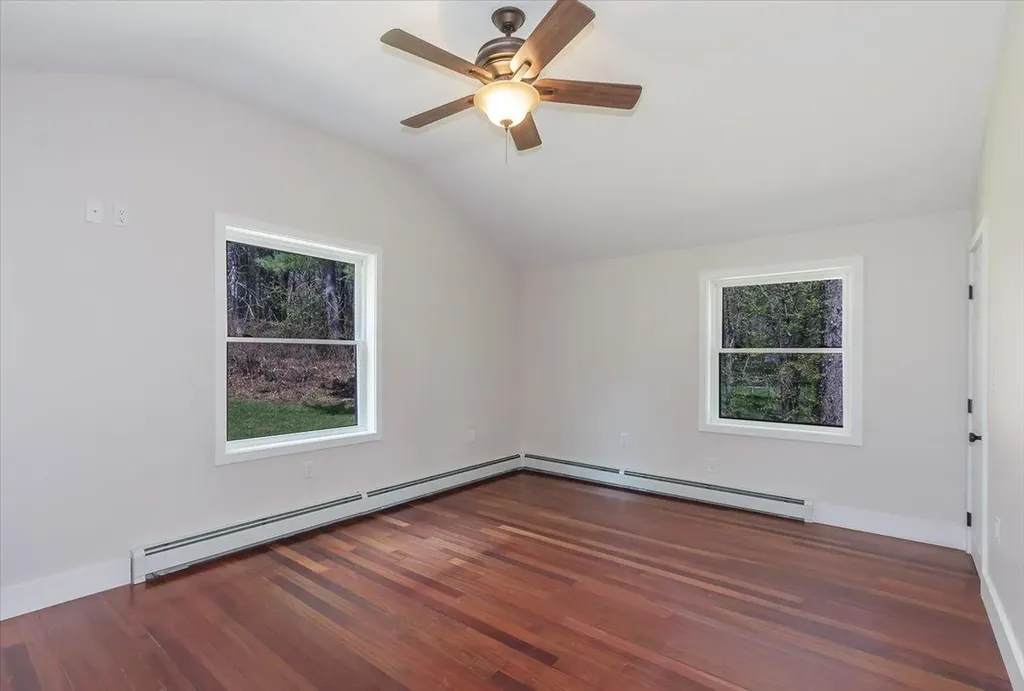 7 Ermer Road Derry NH 03038