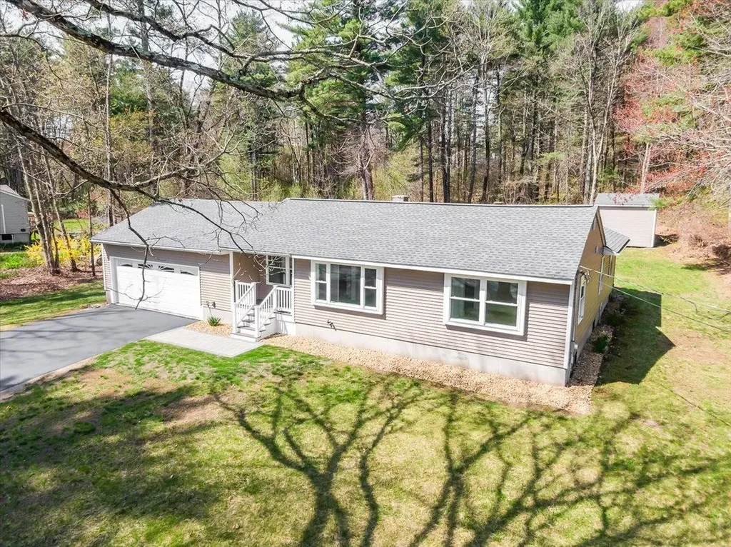 7 Ermer Road Derry NH 03038