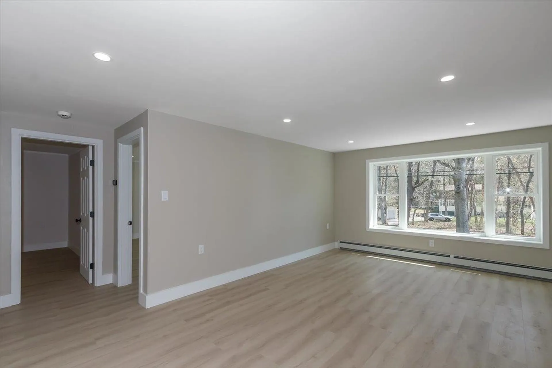 7 Ermer Road Derry NH 03038