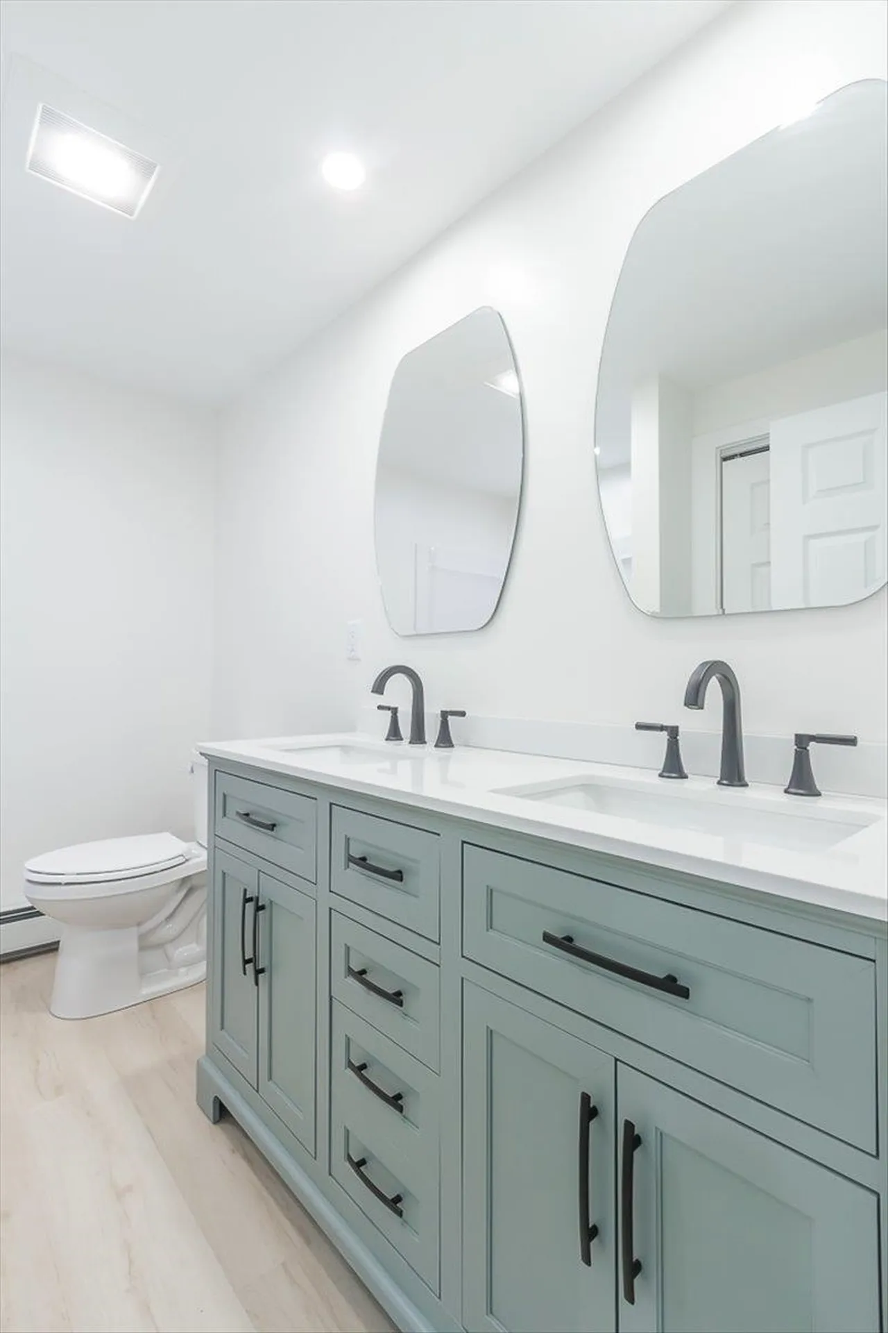 7 Ermer Road Derry NH 03038