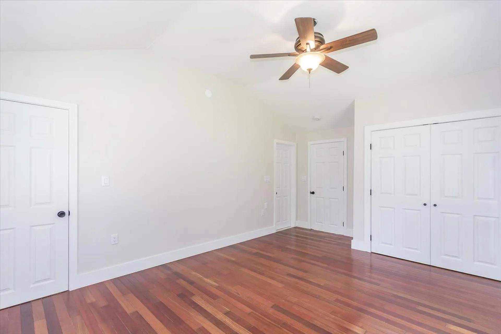 7 Ermer Road Derry NH 03038