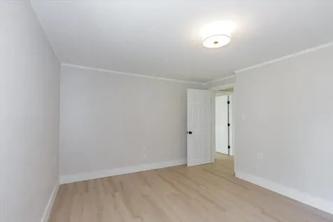 7 Ermer Road Derry NH 03038