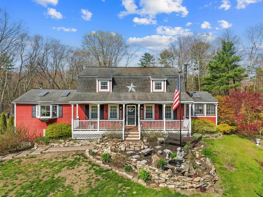5 Chartwell Court Londonderry NH 03053
