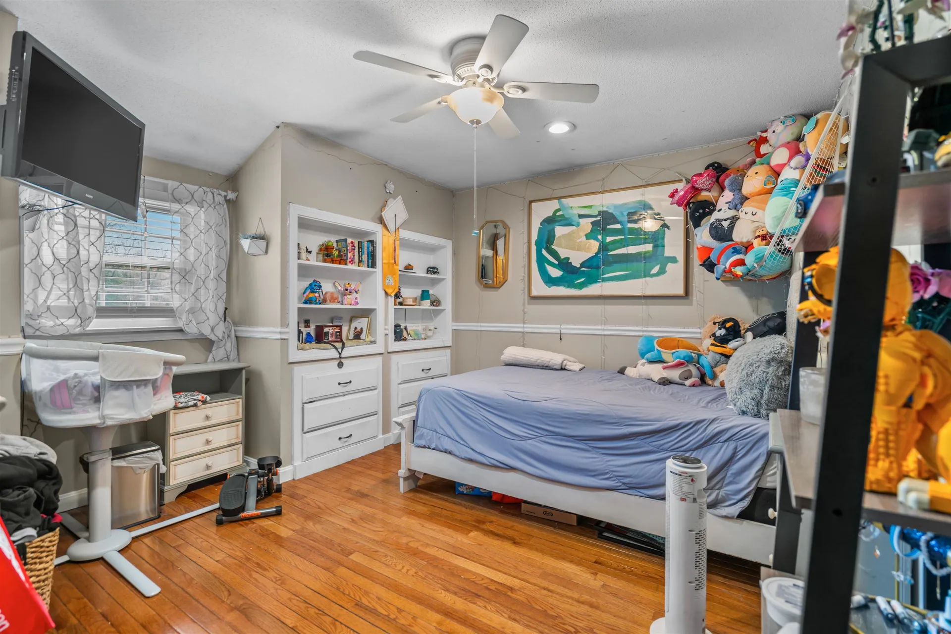 5 Chartwell Court Londonderry NH 03053