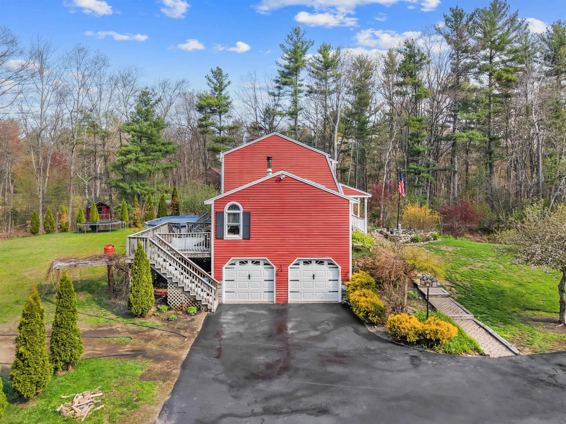 5 Chartwell Court Londonderry NH 03053