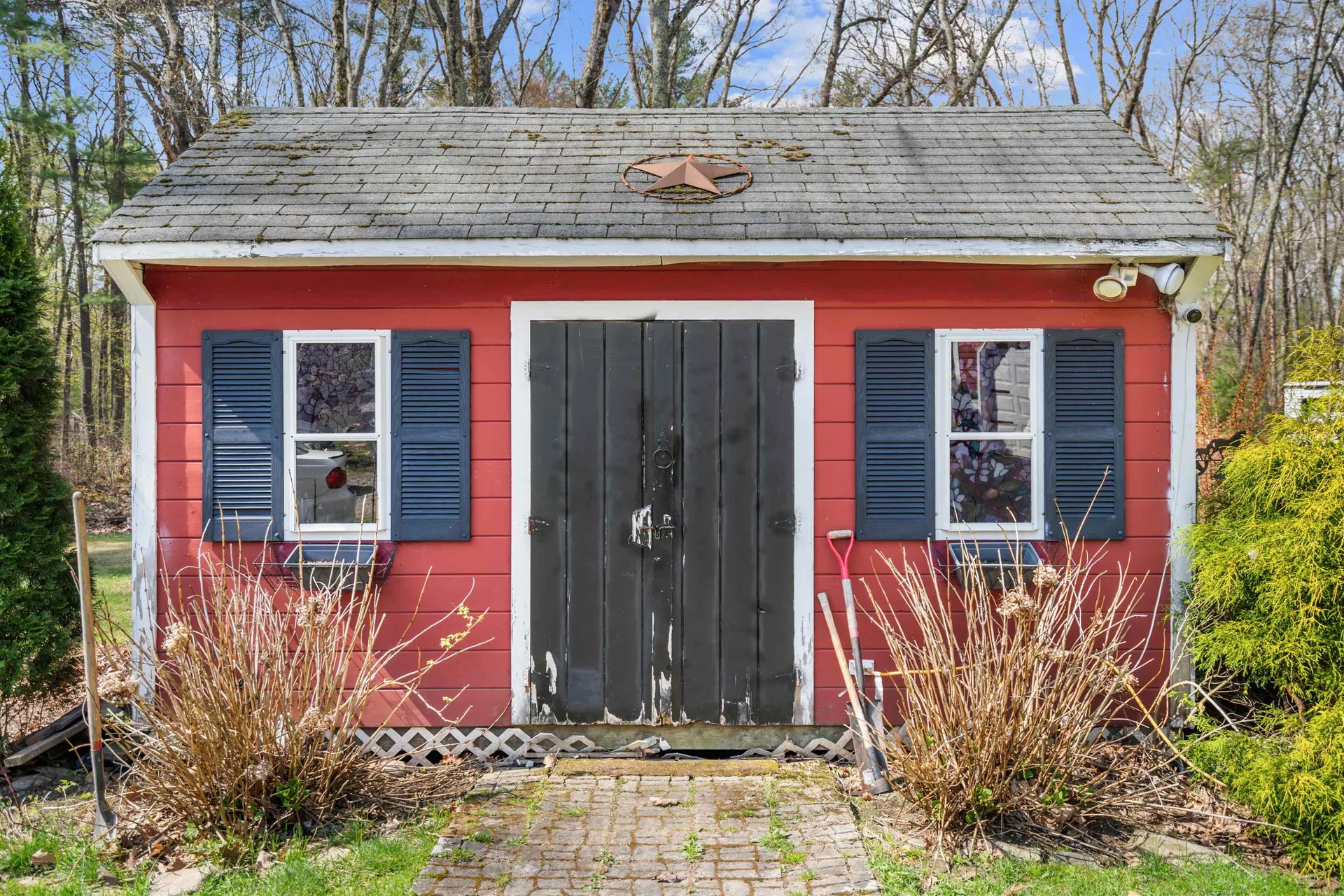 5 Chartwell Court Londonderry NH 03053